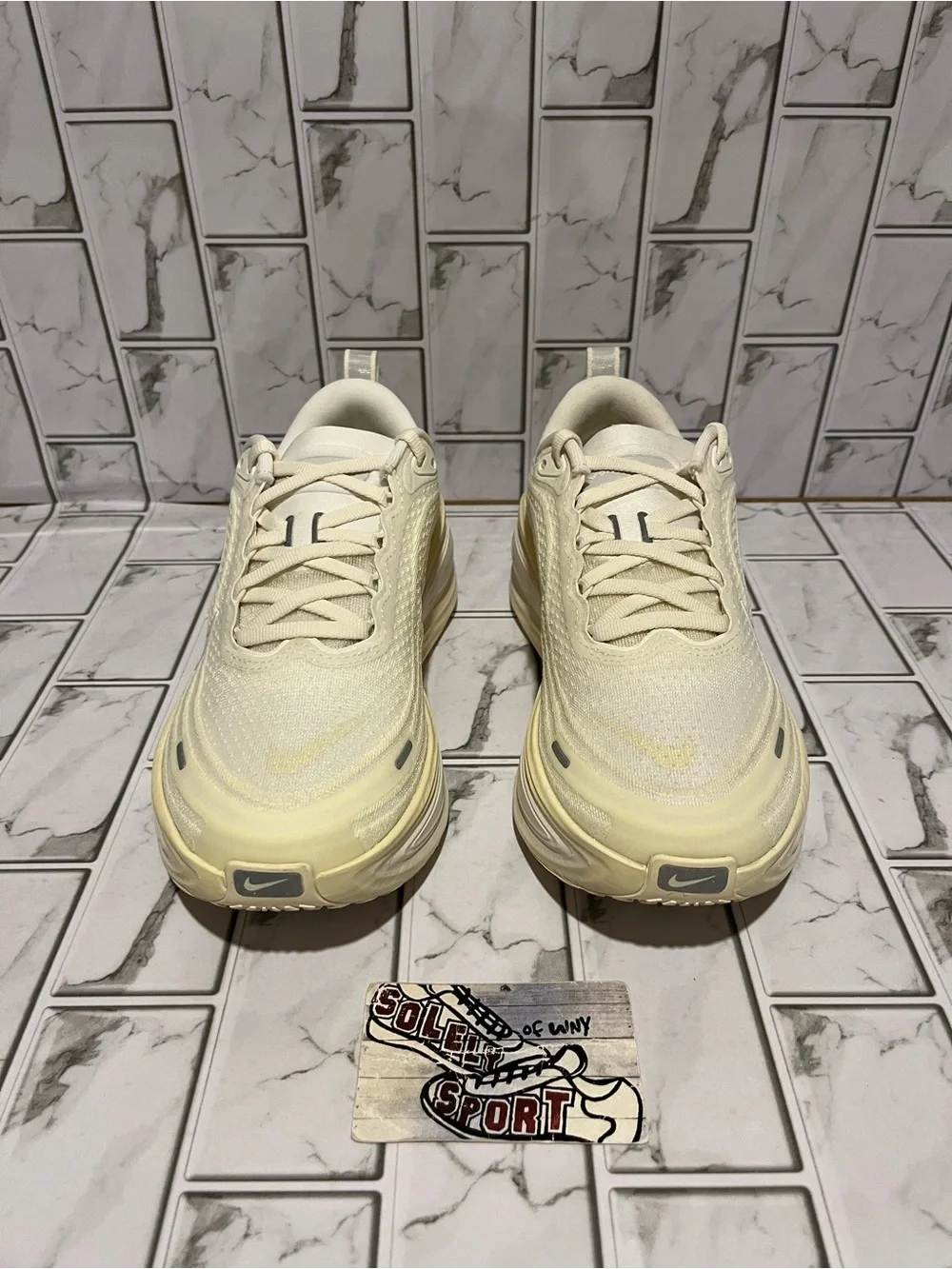 New Nike Vomero Plus ZoomX Running Shoes Sail White Womens Gym Workout 6 - 9.5